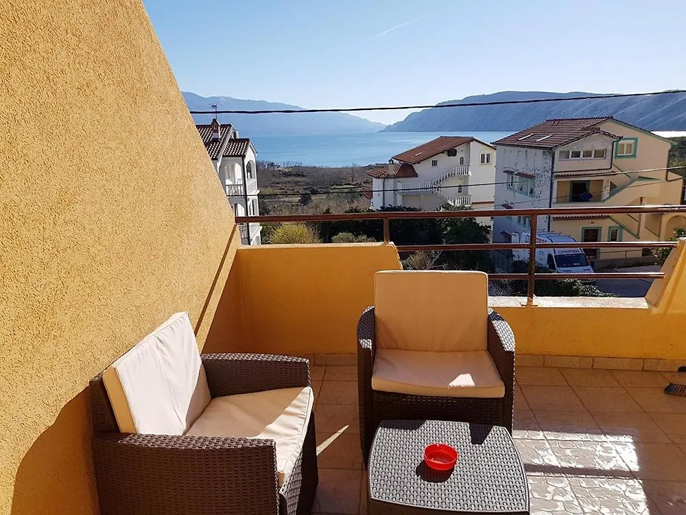 Apartment In Lopar With Sea View, Terrace, Air Conditioning, Wi-Fi