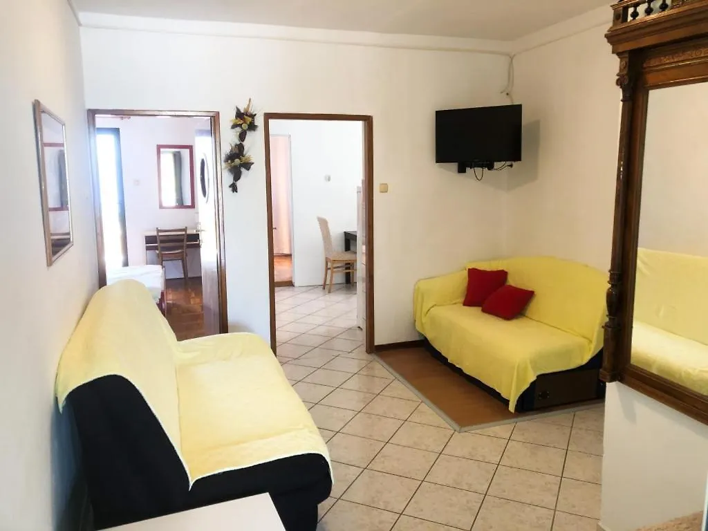 Apartment In Lopar With Sea View, Terrace, Air Conditioning, Wi-Fi 0*,