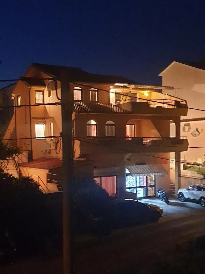 Apartment In Lopar With Sea View, Terrace, Air Conditioning, Wi-Fi Kroatien