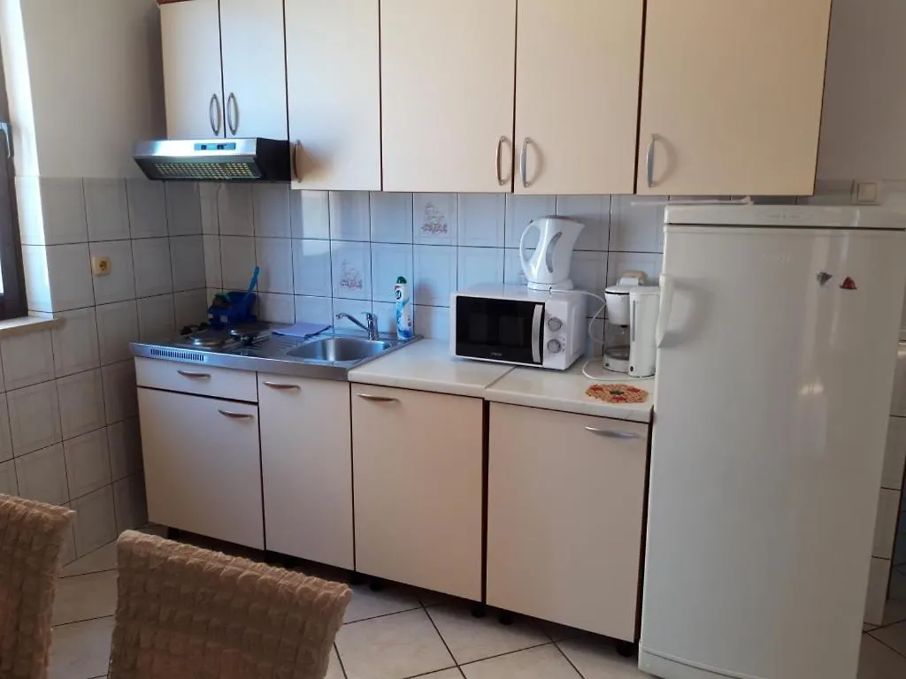 Apartment In Lopar With Sea View, Terrace, Air Conditioning, Wi-Fi