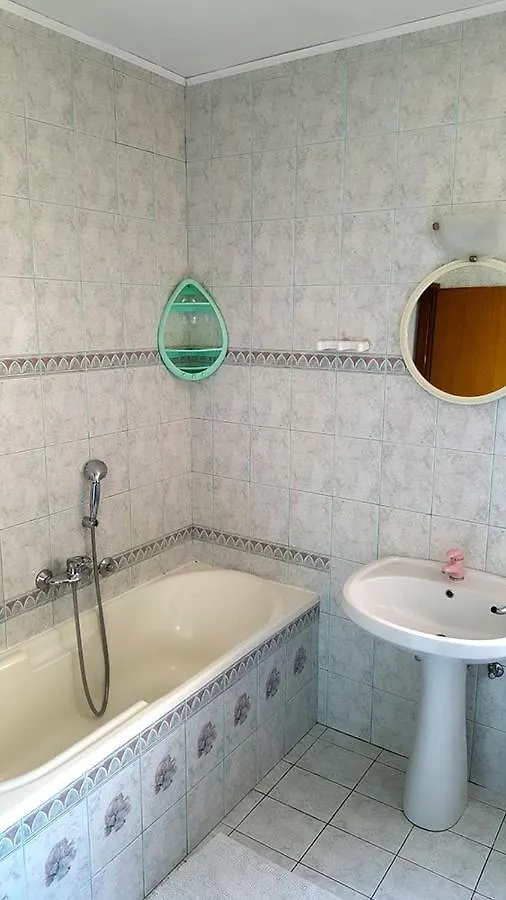 Apartment In Lopar With Sea View, Terrace, Air Conditioning, Wi-Fi