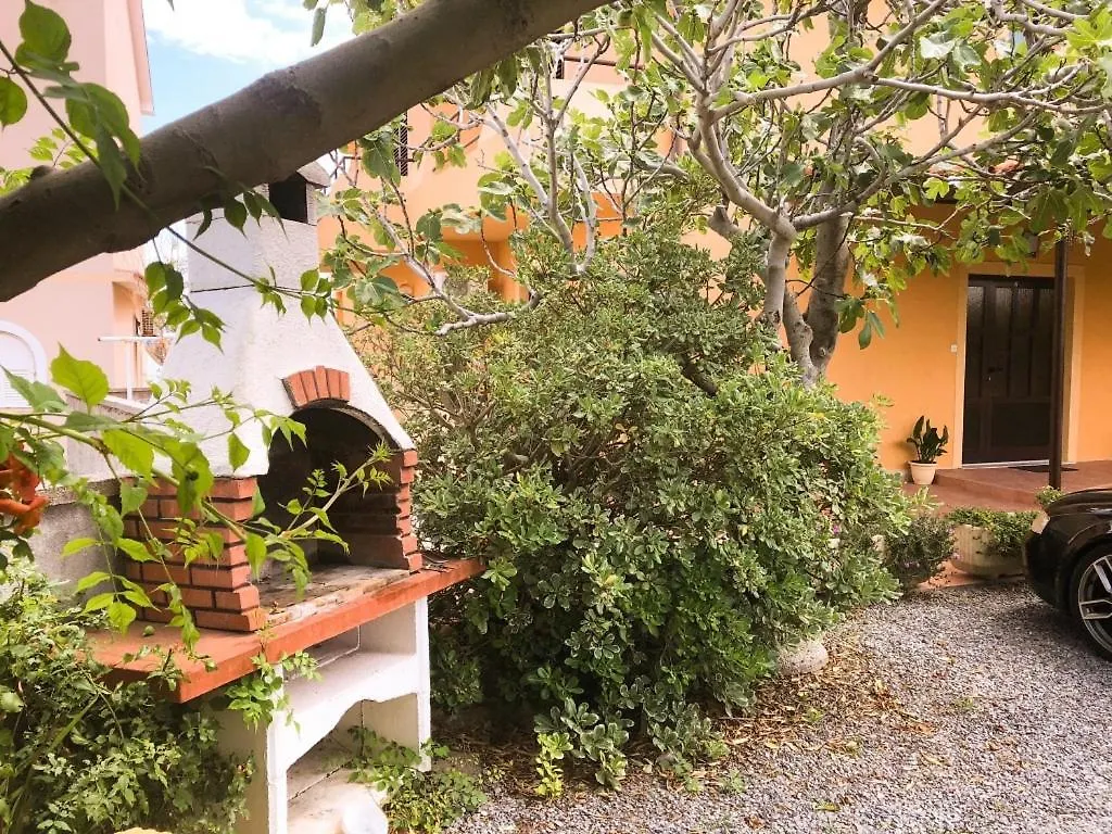 Apartment In Lopar With Sea View, Terrace, Air Conditioning, Wi-Fi Kroatien